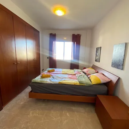 Large Direct Ocean Front 2bd Lejlighed Los Cristianos (Tenerife)