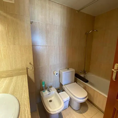 דירה Large Direct Ocean Front 4bd *